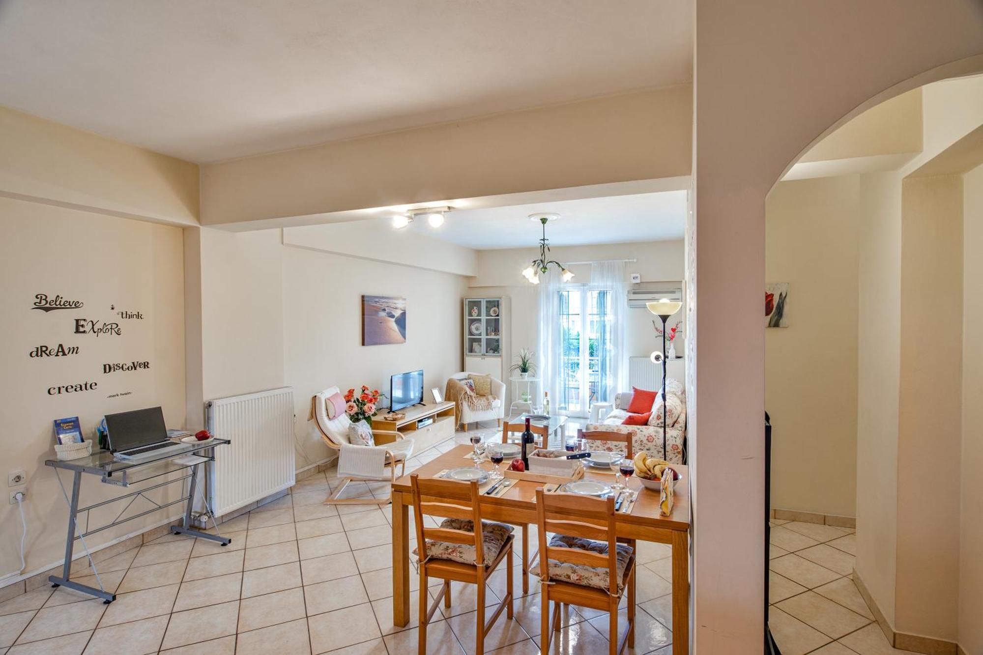House Of Velenia - 2 Bedroom Apartment Near Old Town, Airport And Bus Station Corfu  Eksteriør billede