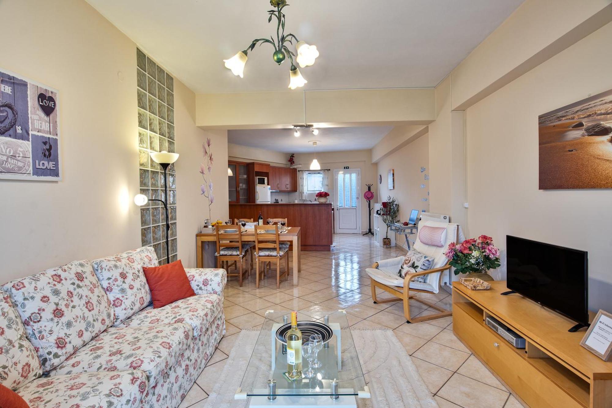 House Of Velenia - 2 Bedroom Apartment Near Old Town, Airport And Bus Station Corfu  Eksteriør billede