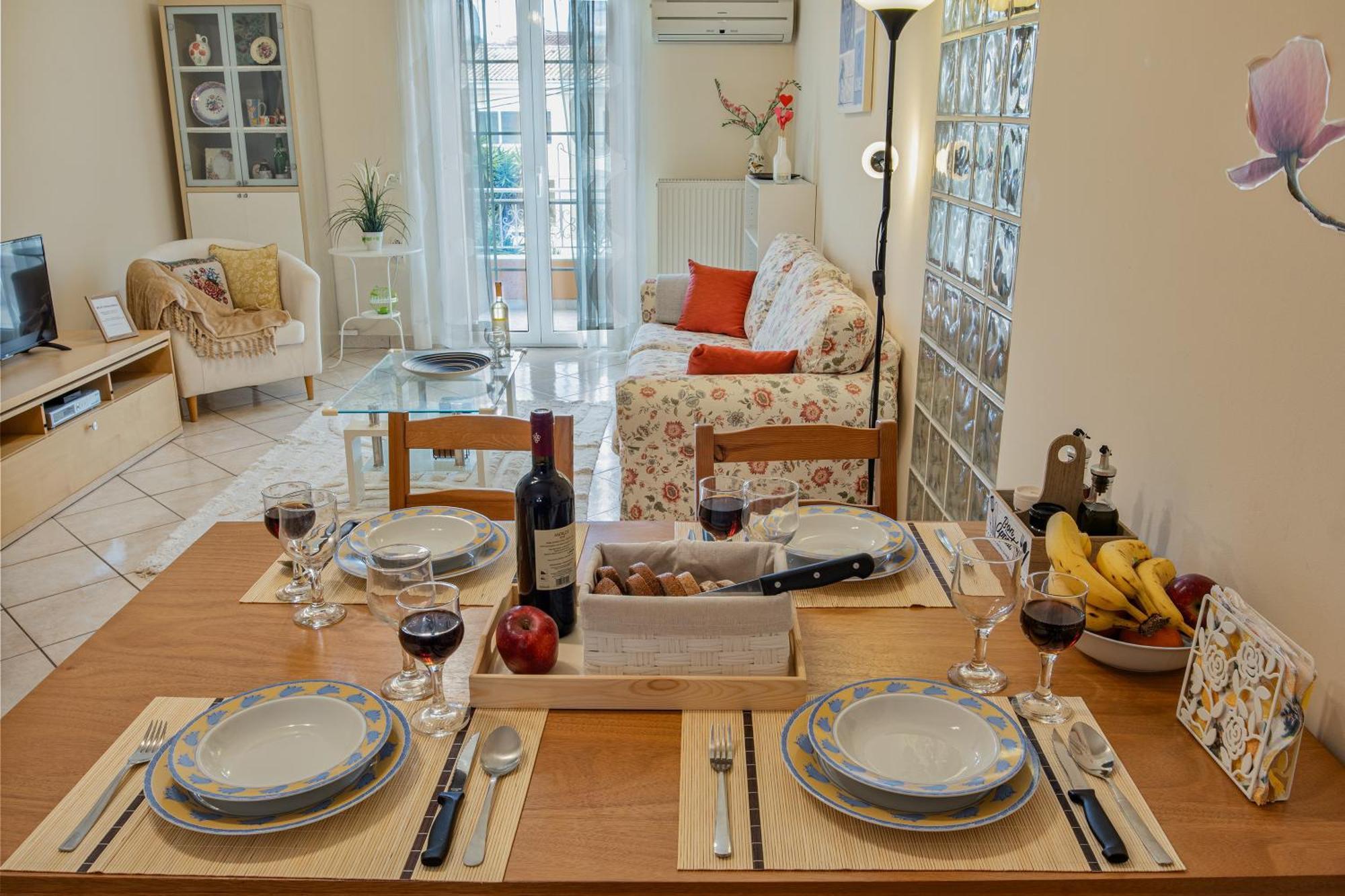 House Of Velenia - 2 Bedroom Apartment Near Old Town, Airport And Bus Station Corfu  Eksteriør billede