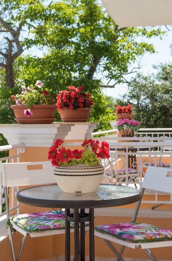 House Of Velenia - 2 Bedroom Apartment Near Old Town, Airport And Bus Station Corfu  Eksteriør billede