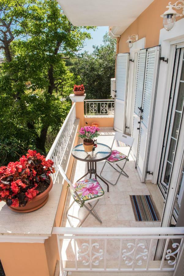 House Of Velenia - 2 Bedroom Apartment Near Old Town, Airport And Bus Station Corfu  Eksteriør billede