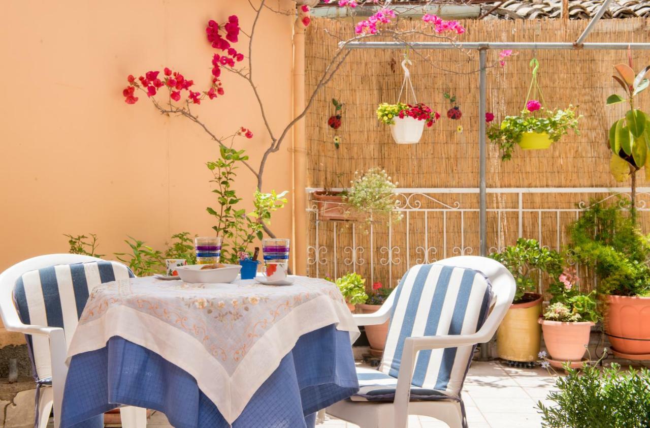 House Of Velenia - 2 Bedroom Apartment Near Old Town, Airport And Bus Station Corfu  Eksteriør billede